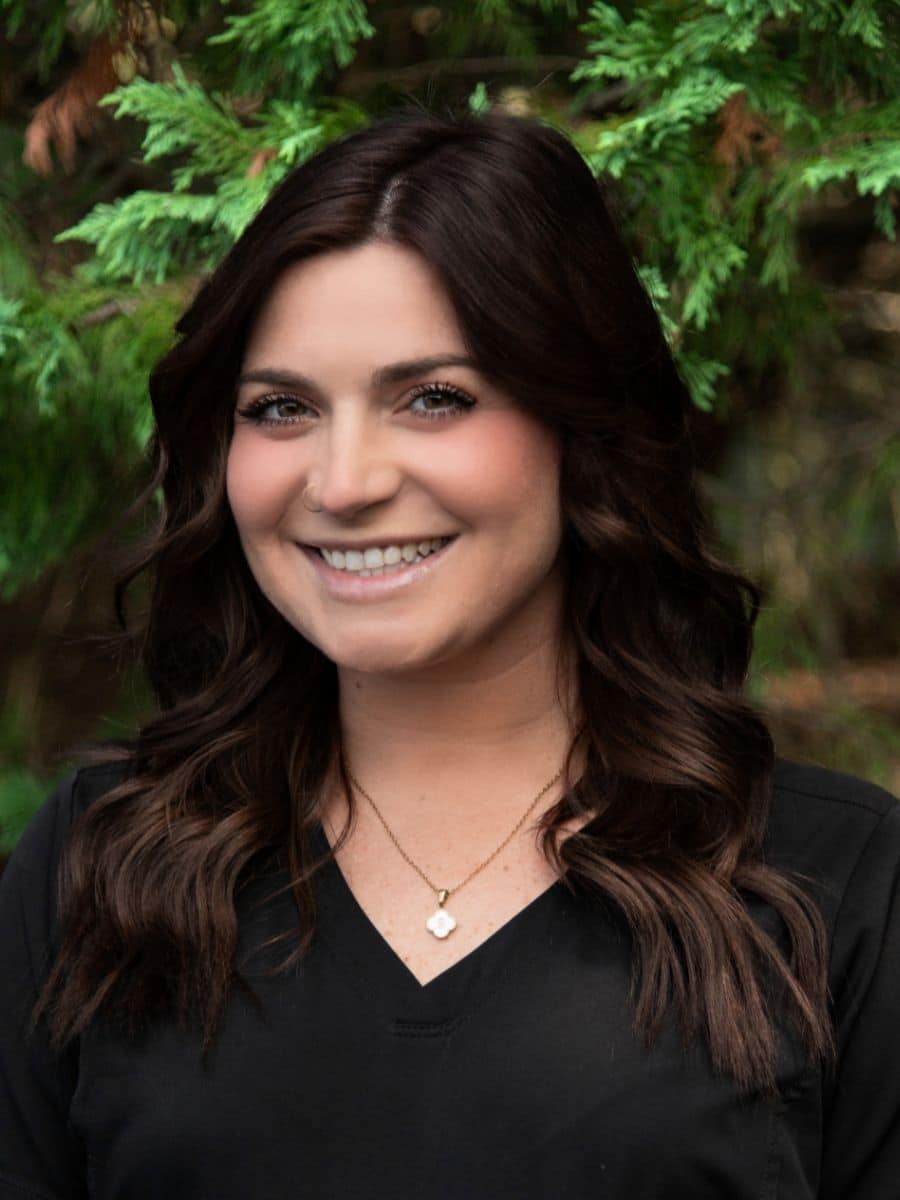 Sydney – Team Member at Parks Orthodontics Yorktown Sydney, team member at Parks Orthodontics in Yorktown, smiling at the camera